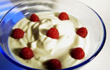 Joghurt mit Himbeeren