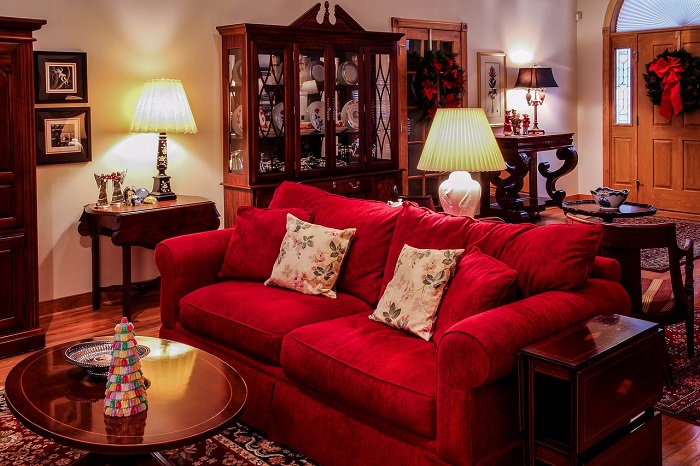living-room-670240_pixabay-700p