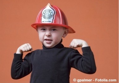 ur-10972631-gpalmer_-_fotolia.com_384 Junge Bub Feuerwehr