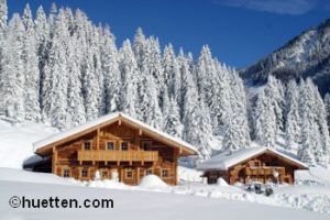 Berghütte Schnee Tannen