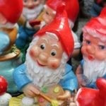 Der Gartenzwerg: Was beim Erwerb und dem Aufstellen zu beachten ist