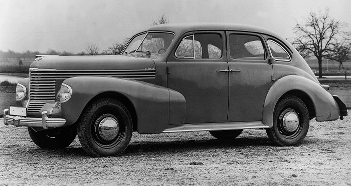 Einer der ersten Opel Kapitän aus dem Jahr 1938