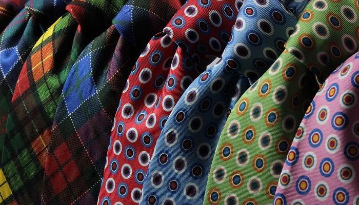 Verschiedene bunte Krawatten