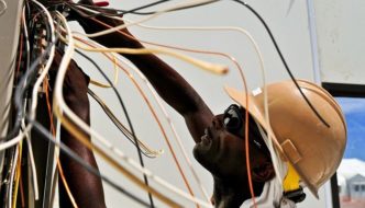 Pflege und Wartung von Elektrogeräten