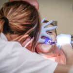 Ganzheitliche Zahnheilkunde: eine Kieferknochenentzündung behandeln